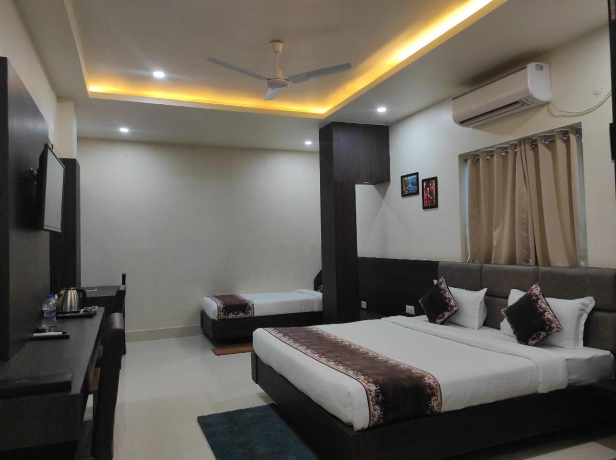 Hotel Paradise - Biswanath Chariali Bishnath Kültér fotó