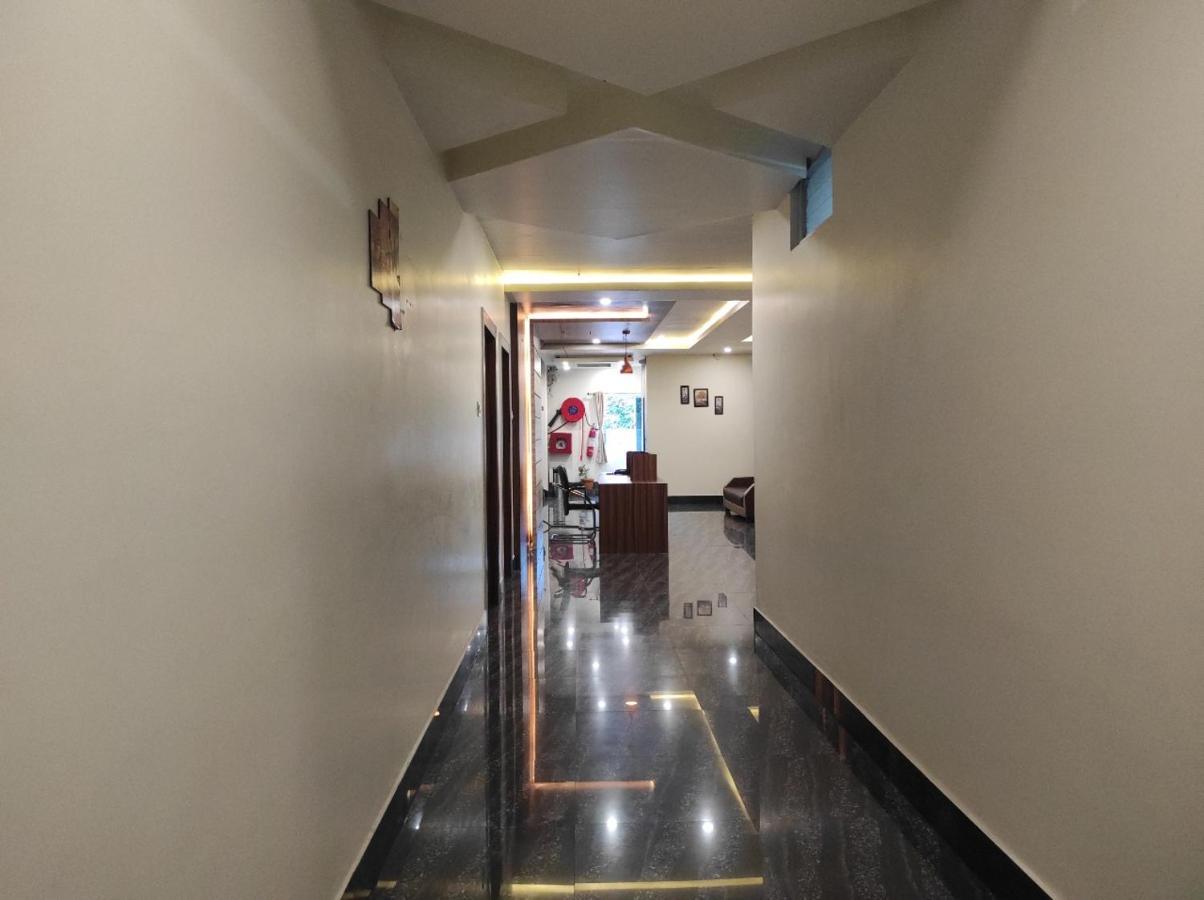 Hotel Paradise - Biswanath Chariali Bishnath Kültér fotó
