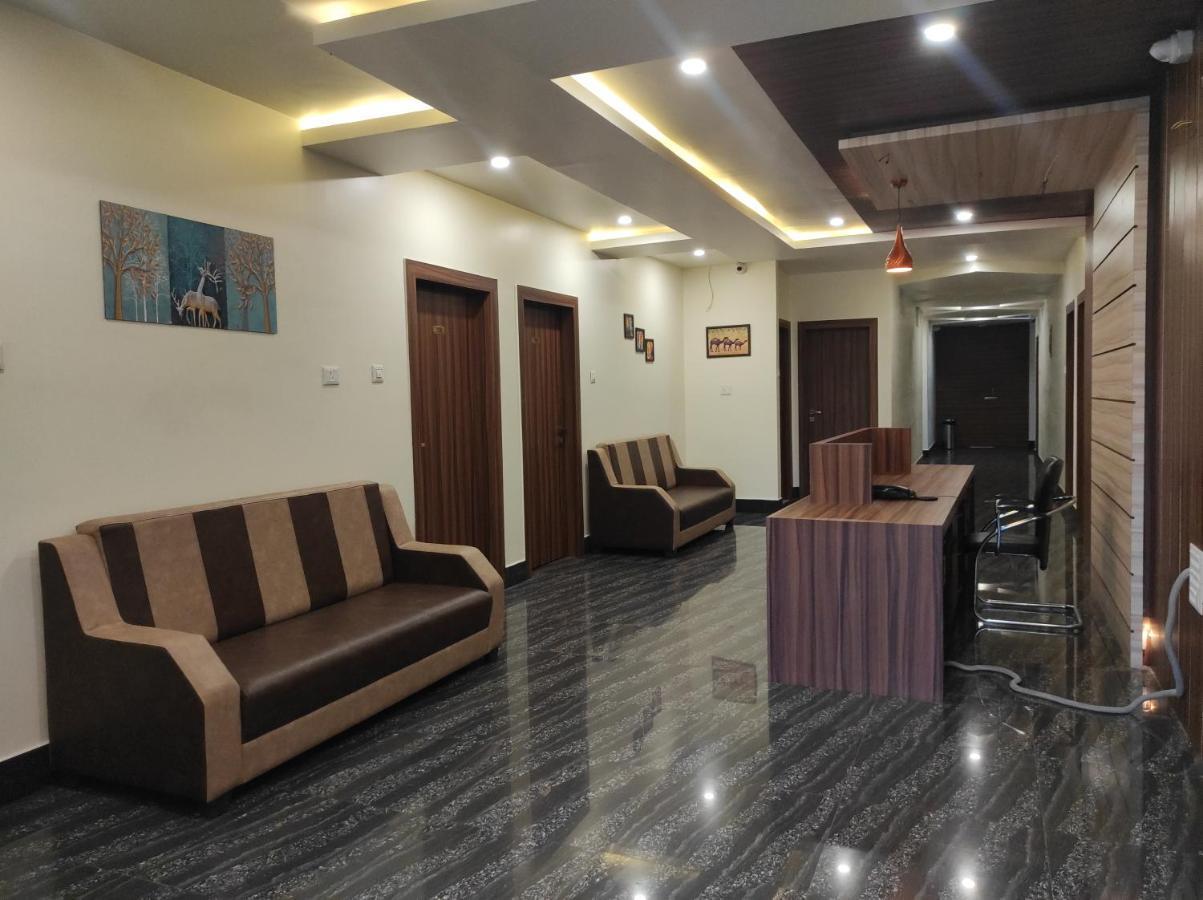 Hotel Paradise - Biswanath Chariali Bishnath Kültér fotó