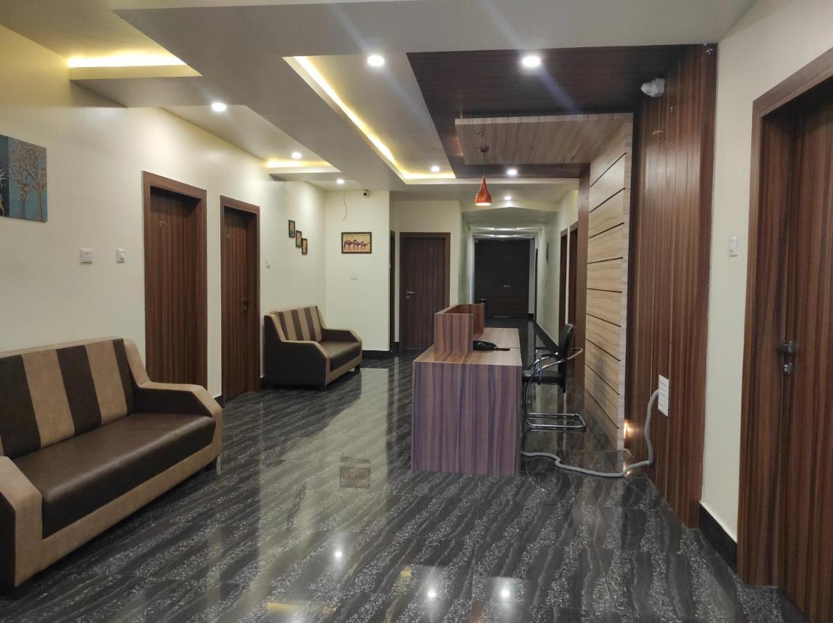 Hotel Paradise - Biswanath Chariali Bishnath Kültér fotó